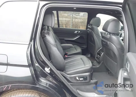 2021 BMW X7 xDrive40I z USA, uszkodzony, nr VIN 5UXCW2C09M9E66550